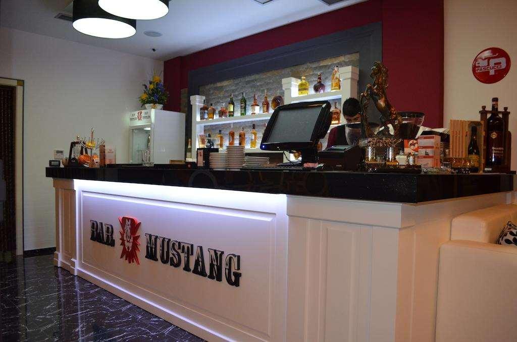 Hotel Mustang Vaqarr Ресторан фото